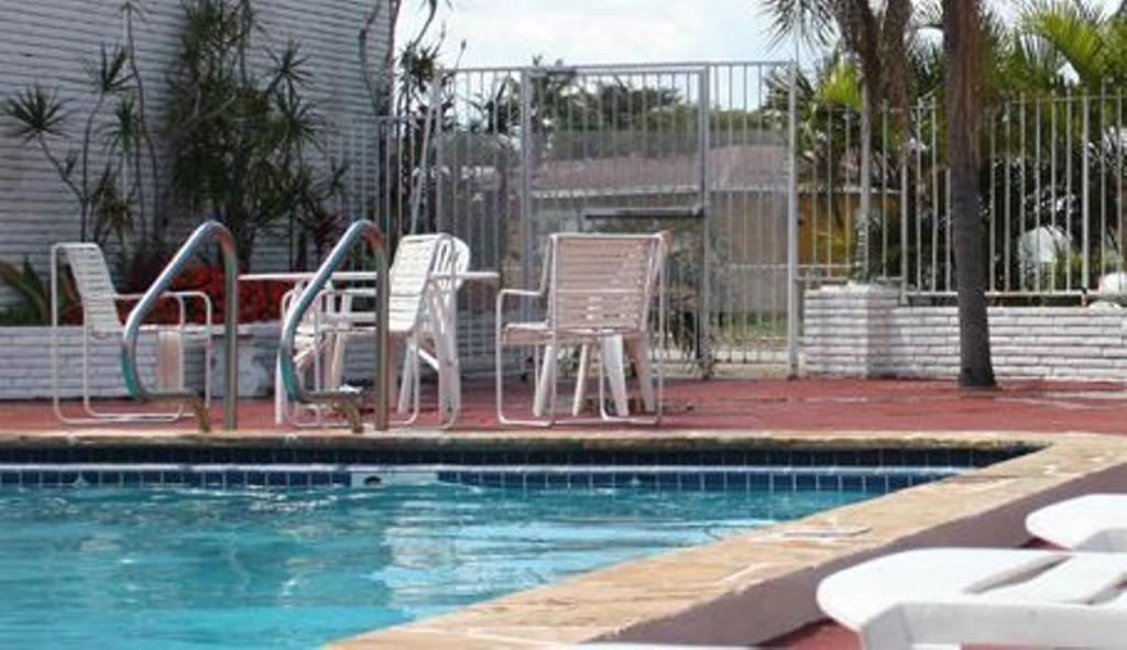 Beach And Town Motel Hollywood Dış mekan fotoğraf